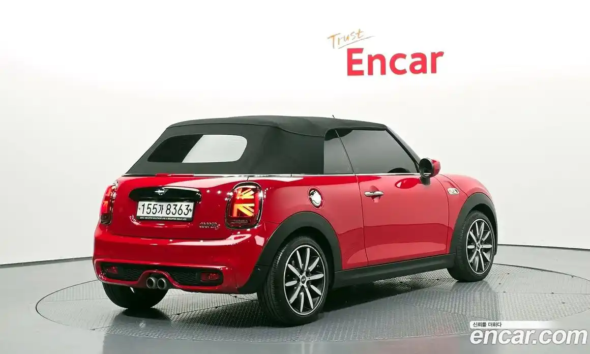 Mini Cooper Convertible 2020 2.0 гидро в Москве № 1548006, фото 26