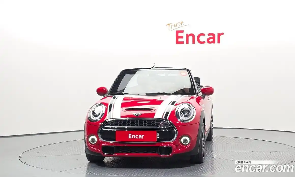 Mini Cooper Convertible 2020 2.0 гидро в Москве № 1548006, фото 3