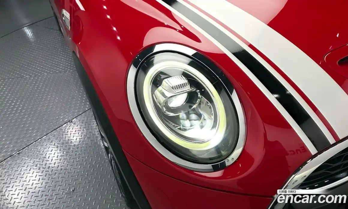 Mini Cooper Convertible 2020 2.0 гидро в Москве № 1548006, фото 8