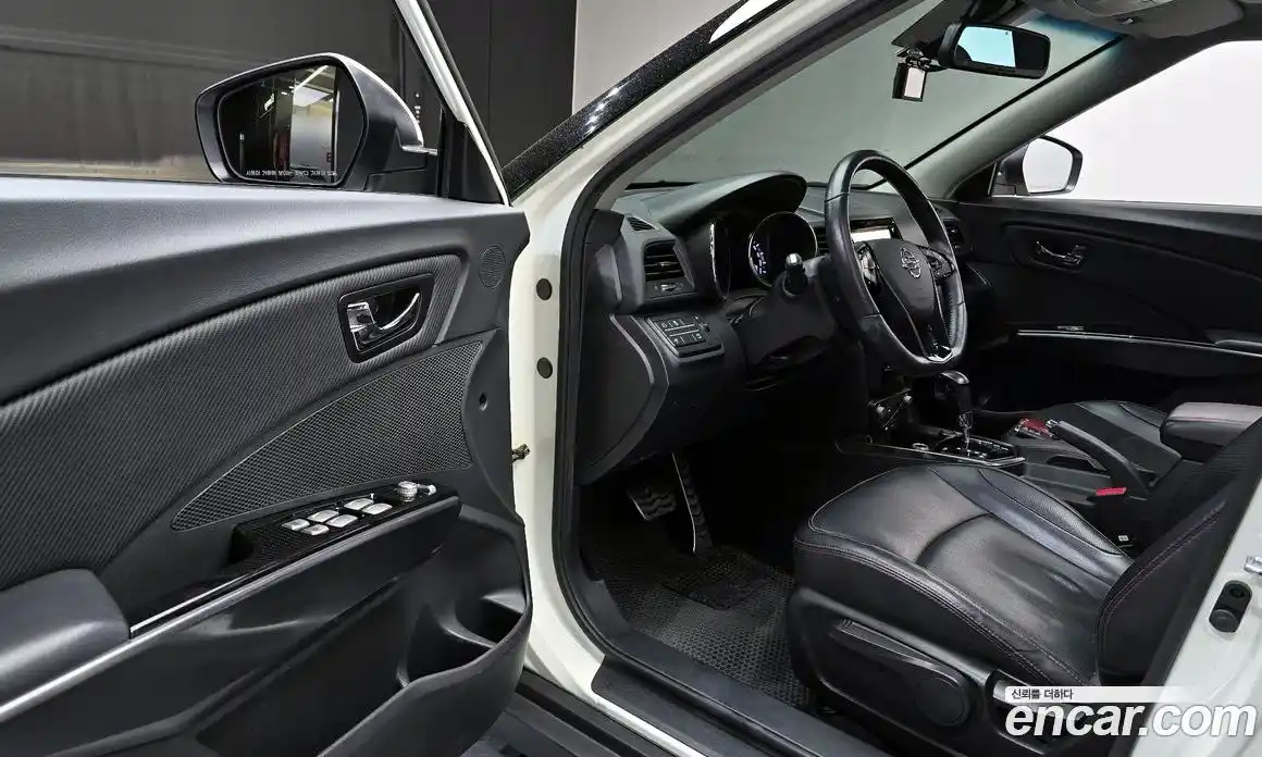 SsangYong TIBOLI 2016 1.6 гидро в Москве № 1613228, фото 13
