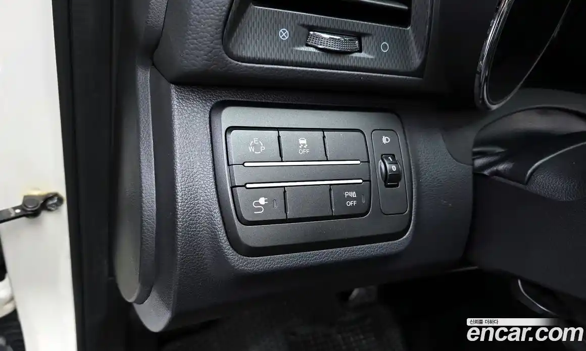 SsangYong TIBOLI 2016 1.6 гидро в Москве № 1613228, фото 22