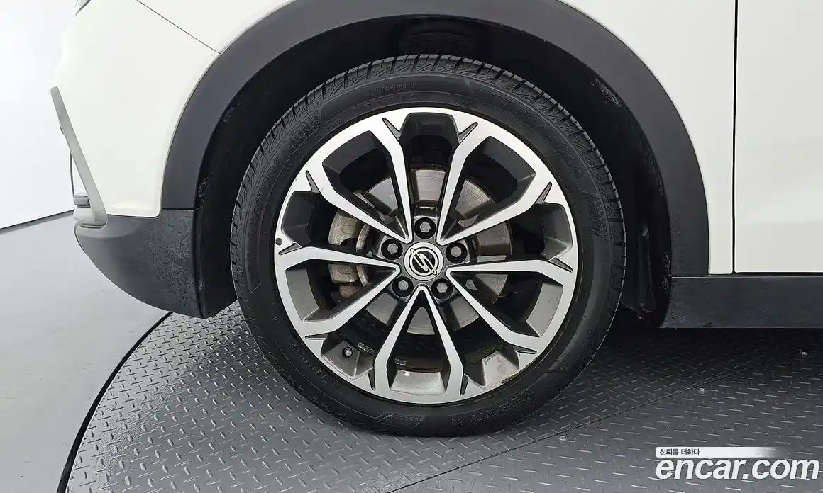 SsangYong TIBOLI 2016 1.6 гидро в Москве № 1613228, фото 5