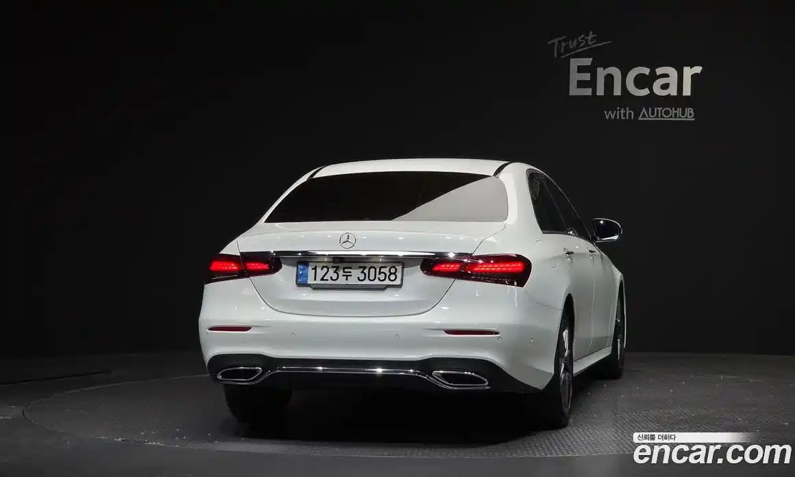 Mercedes-Benz E-Class 2022 2.0 гидро в Москве № 1617254, фото 4