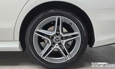 Mercedes-Benz E-Class 2022 2.0 гидро в Москве № 1617254, миниатюра 7