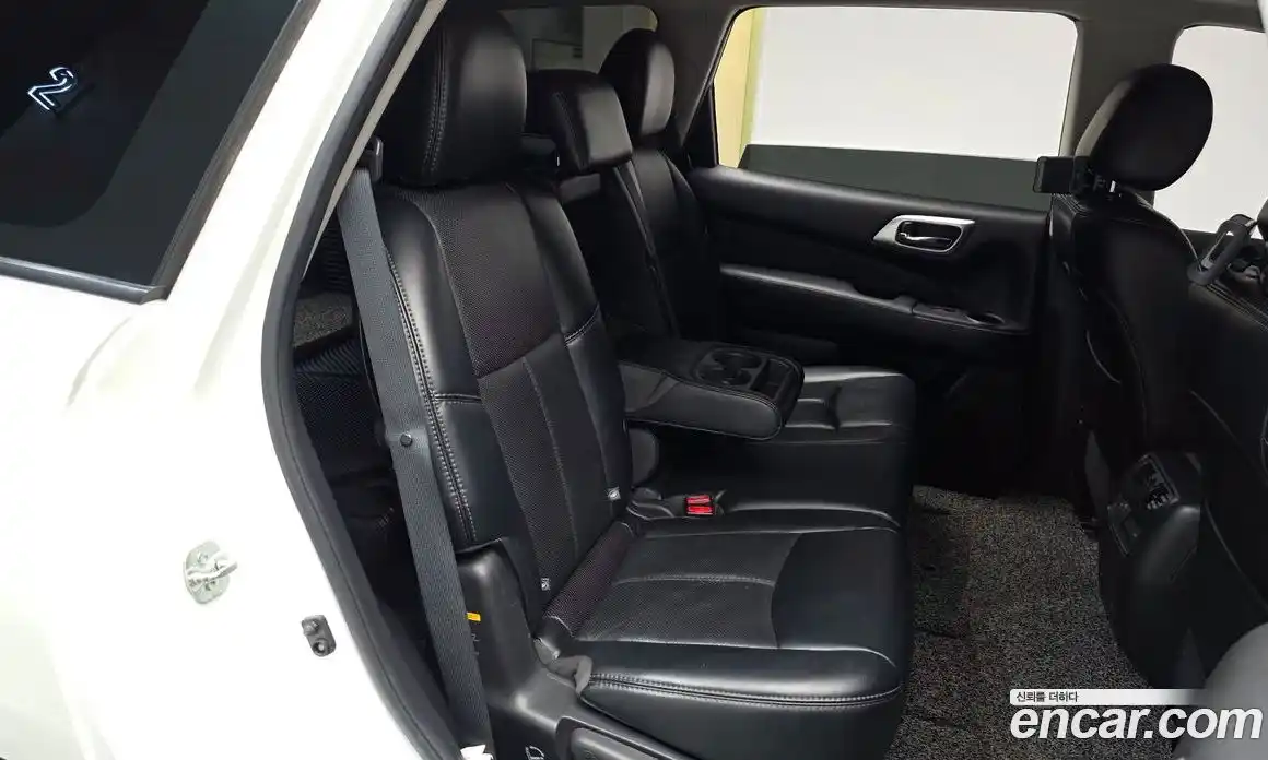 Nissan Pathfinder 2017 3.5 гидро в Москве № 1618078, фото 16