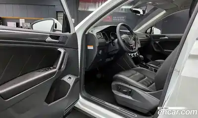 Volkswagen Tiguan 2020 2.0 гидро в Москве № 1623096, миниатюра 12