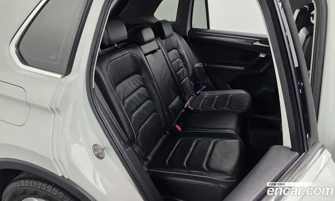 Volkswagen Tiguan 2020 2.0 гидро в Москве № 1623096, фото 15