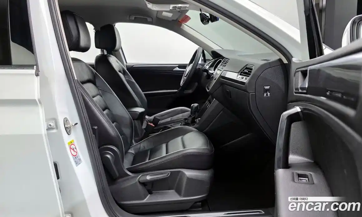 Volkswagen Tiguan 2020 2.0 гидро в Москве № 1623096, фото 16
