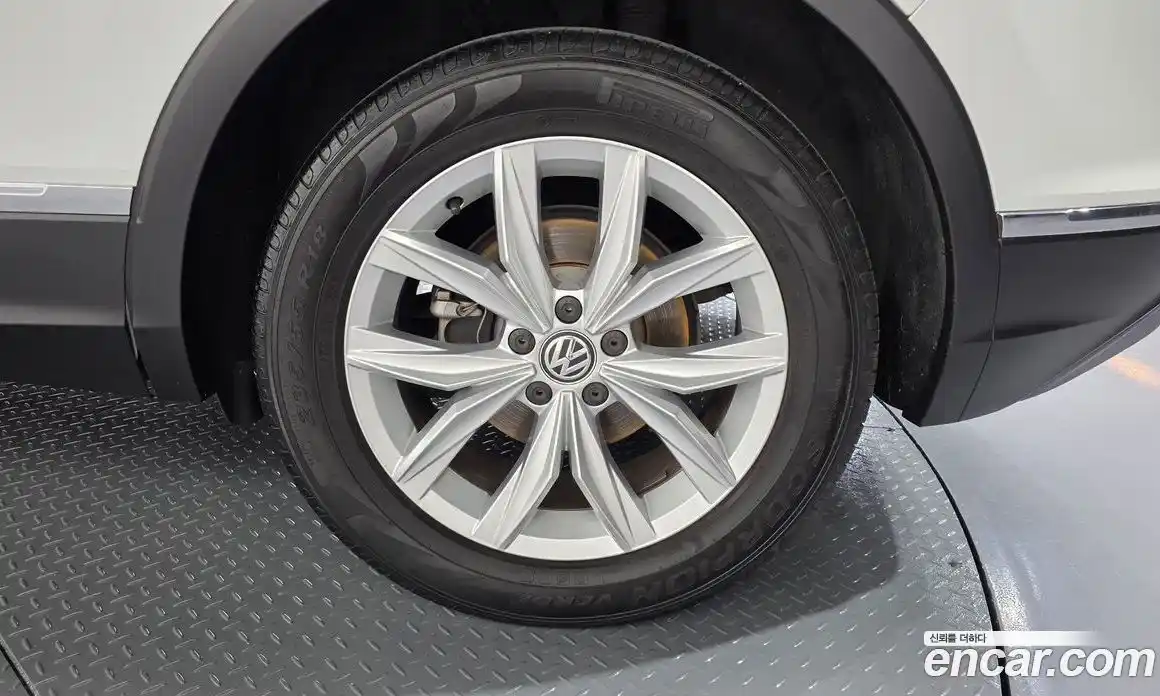 Volkswagen Tiguan 2020 2.0 гидро в Москве № 1623096, фото 6