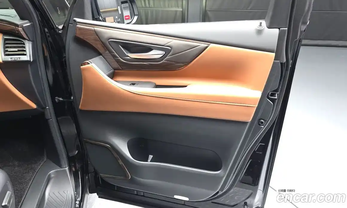 Toyota Alphard 2024 2.5 гидро в Москве № 1624304, фото 14