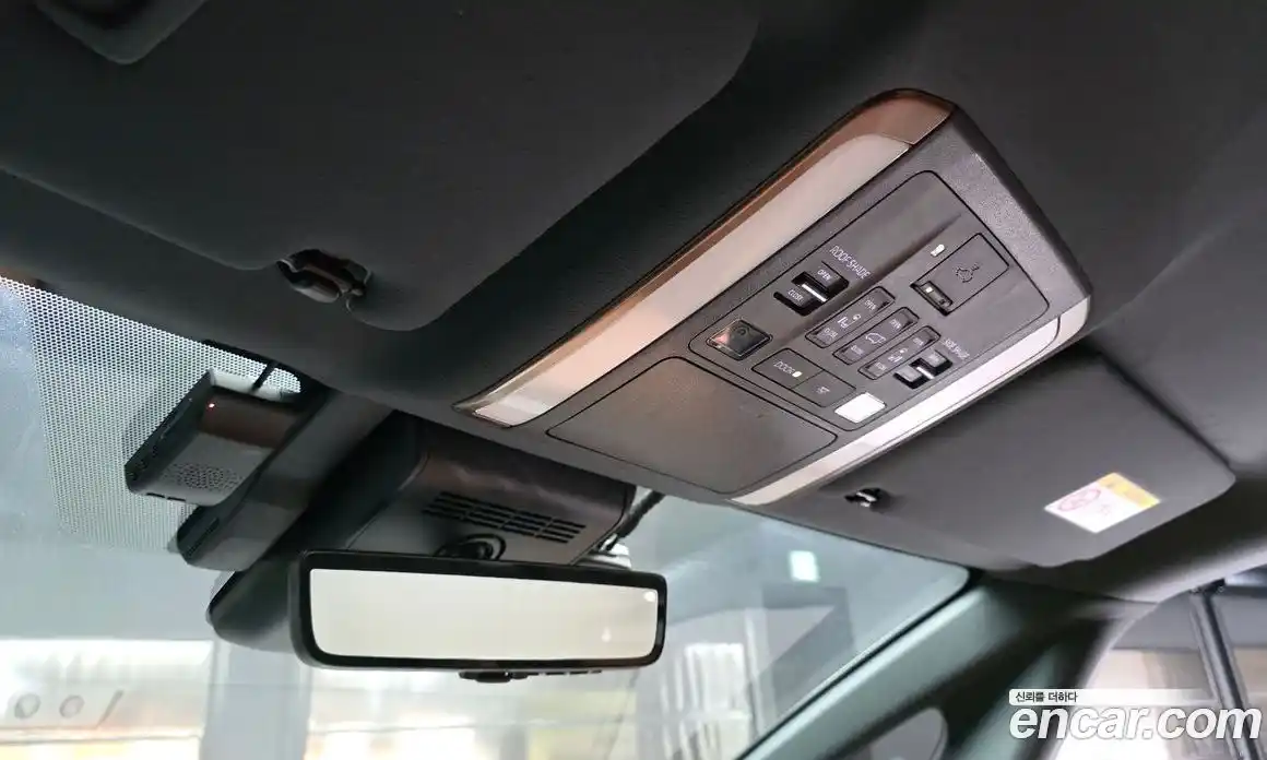 Toyota Alphard 2024 2.5 гидро в Москве № 1624304, фото 32