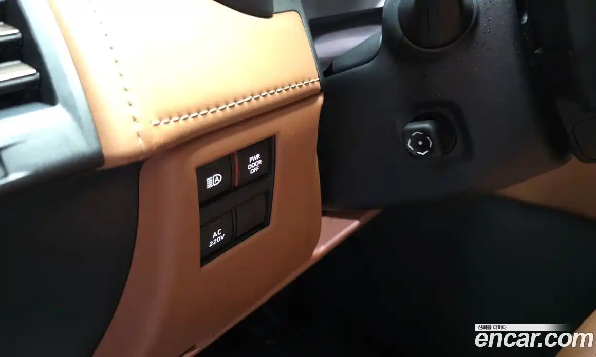 Toyota Alphard 2024 2.5 гидро в Москве № 1624304, фото 33