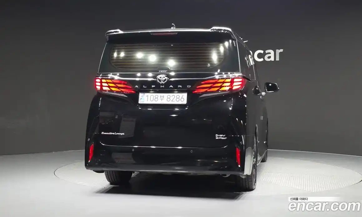 Toyota Alphard 2024 2.5 гидро в Москве № 1624304, фото 4