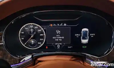 Bentley Flying Spur 2023 4.0 гидро, миниатюра 11