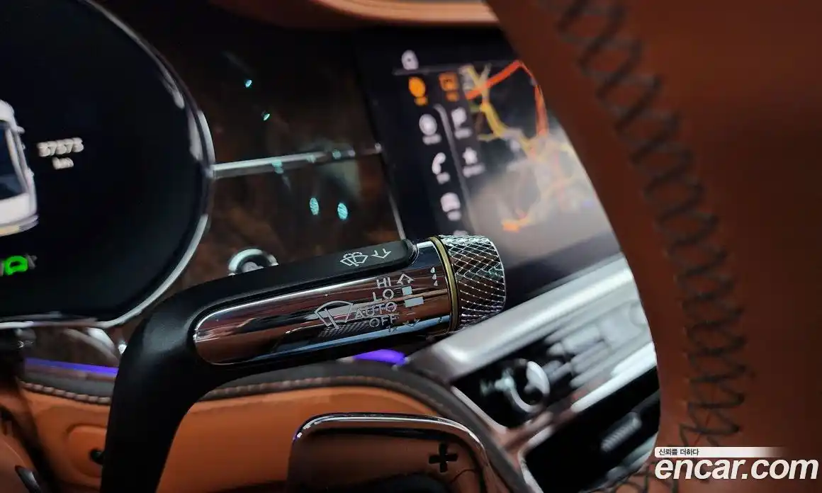 Bentley Flying Spur 2023 4.0 гидро, фото 30