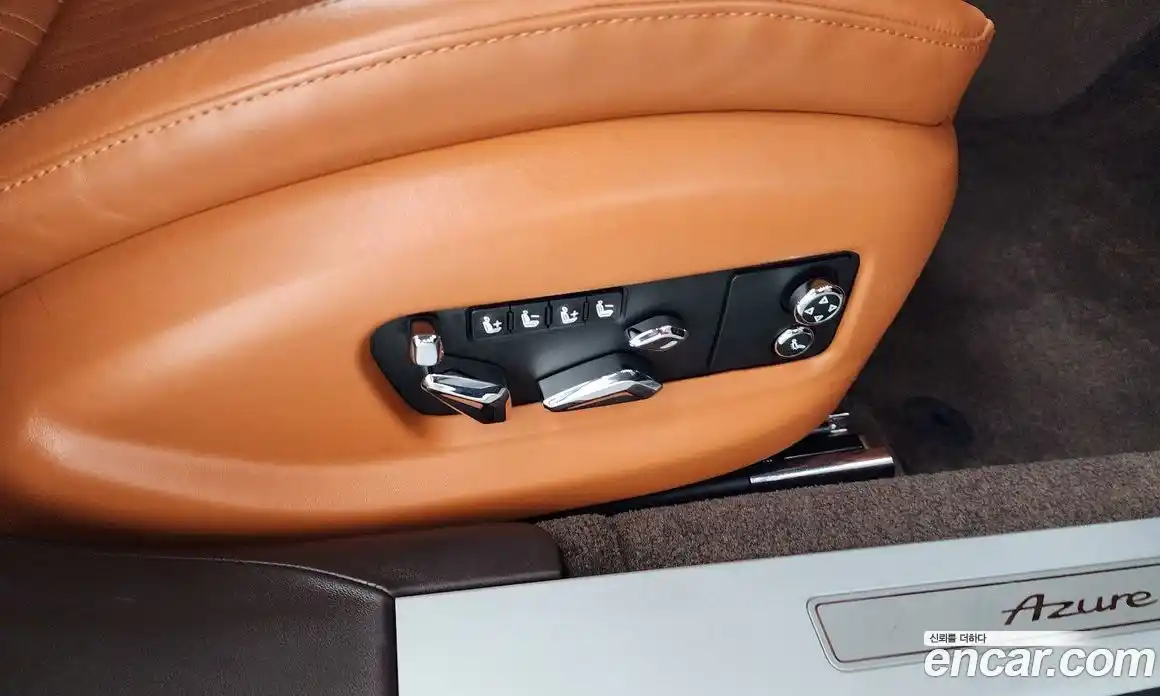 Bentley Flying Spur 2023 4.0 гидро, фото 42