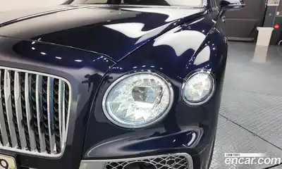 Bentley Flying Spur 2023 4.0 гидро, миниатюра 8
