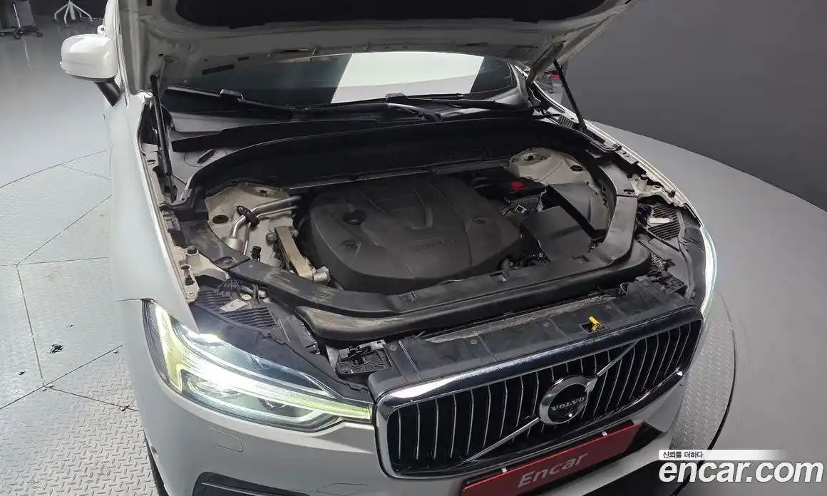 Volvo XC60 2019 2.0 гидро в Москве № 164631, фото 6
