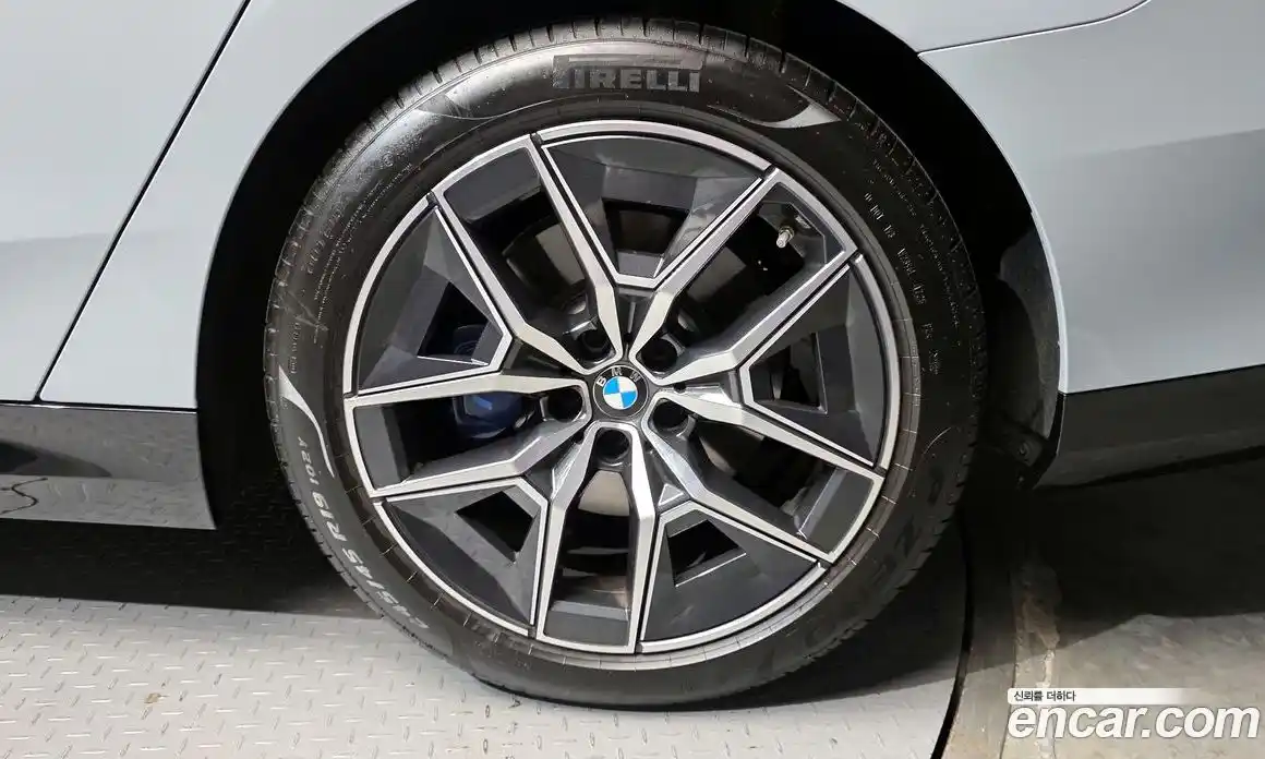 BMW 5-Series 2025 2.0 гидро в Москве № 1761889, фото 7