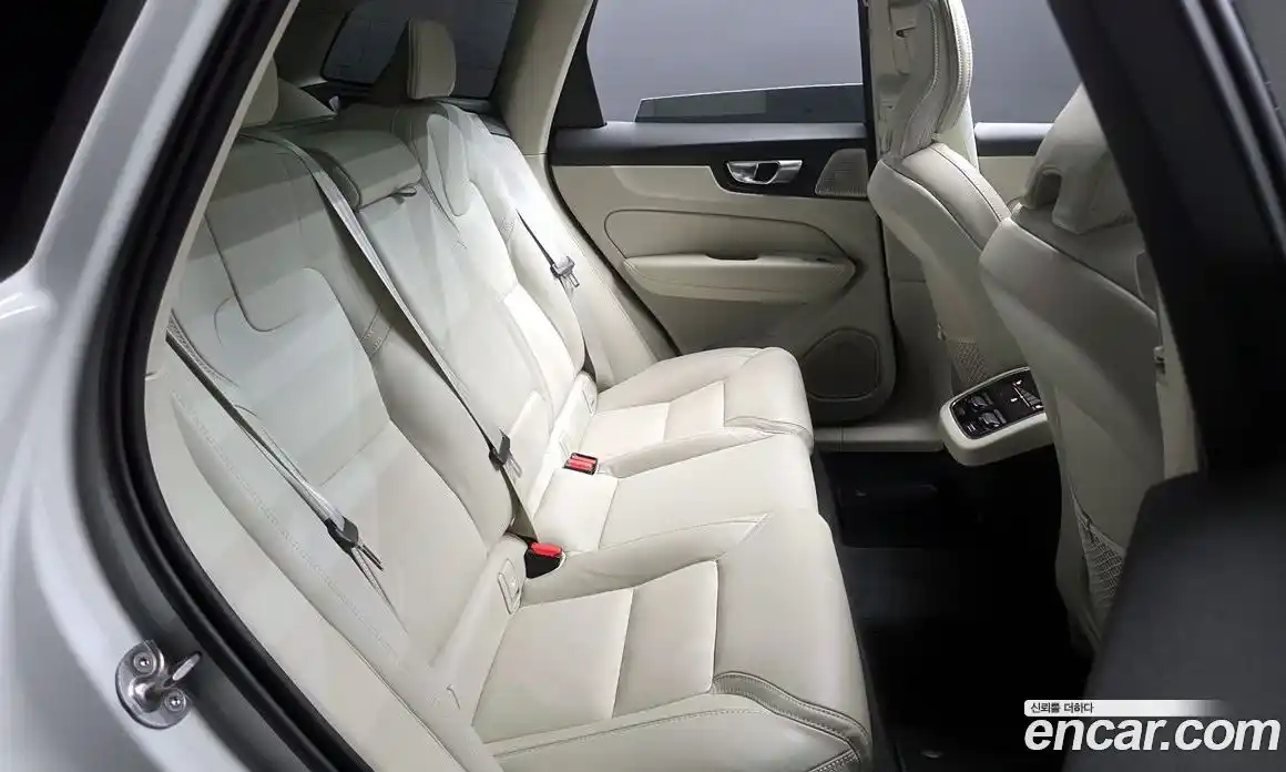 Volvo XC60 2026 2.0 гидро в Москве № 1763480, фото 16