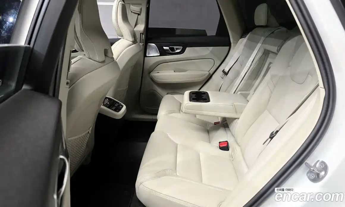Volvo XC60 2026 2.0 гидро в Москве № 1763480, фото 18