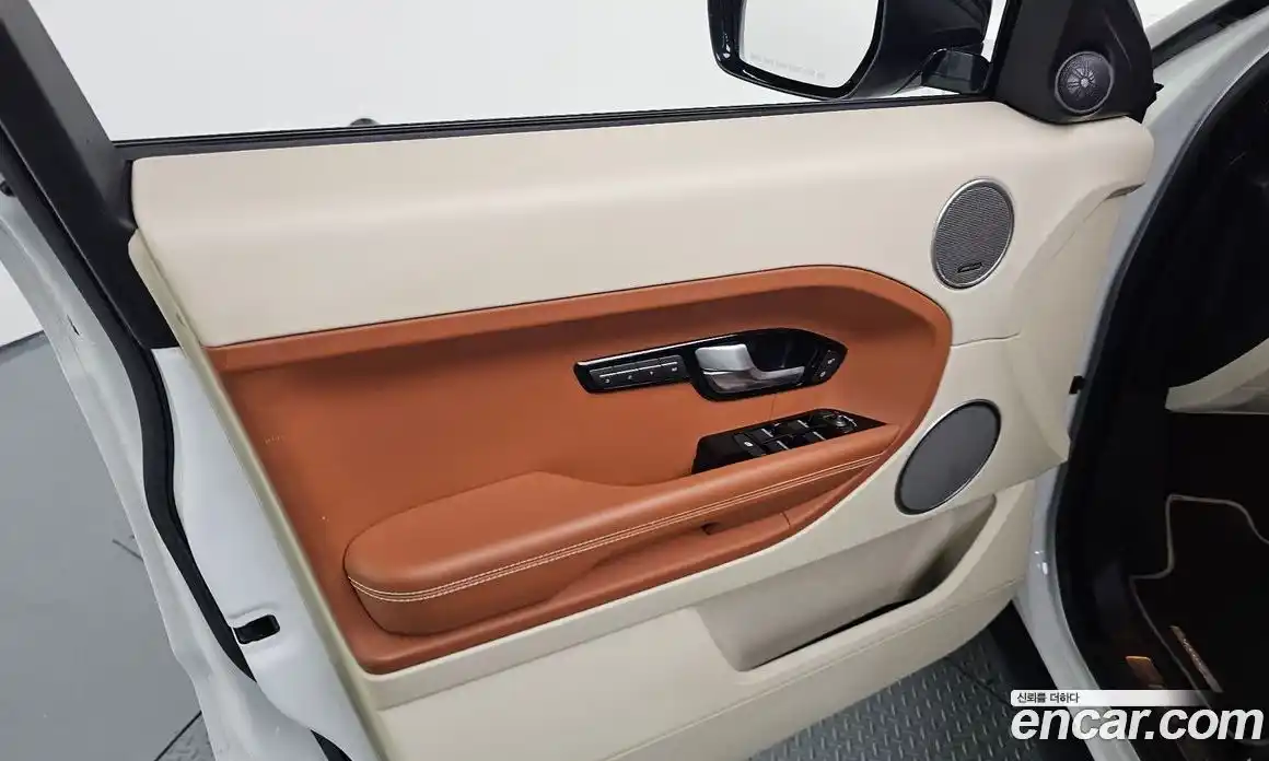 Land Rover Range-Rover Evoque 2015 2.2 гидро в Москве № 1764068, фото 14