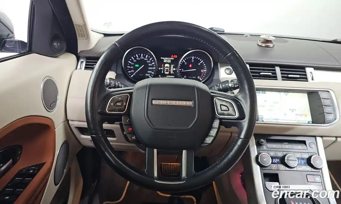 Land Rover Range-Rover Evoque 2015 2.2 гидро в Москве № 1764068, фото 18