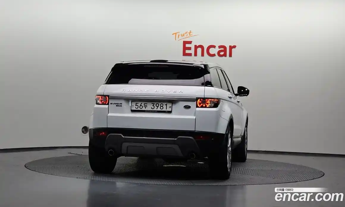 Land Rover Range-Rover Evoque 2015 2.2 гидро в Москве № 1764068, фото 4