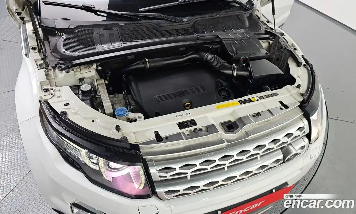 Land Rover Range-Rover Evoque 2015 2.2 гидро в Москве № 1764068, фото 6