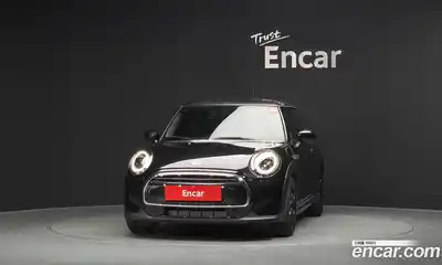 Mini Cooper 2023 1.5 гидро в Москве № 1764228, миниатюра 3