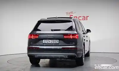 Audi Q7 2019 2.0 гидро в Москве № 177074, миниатюра 3