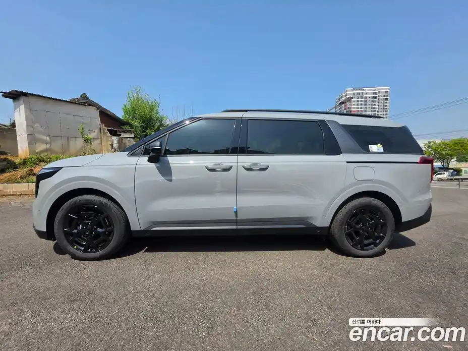 Kia Canival 2026 1.6 гидро в Москве № 1831104, фото 3