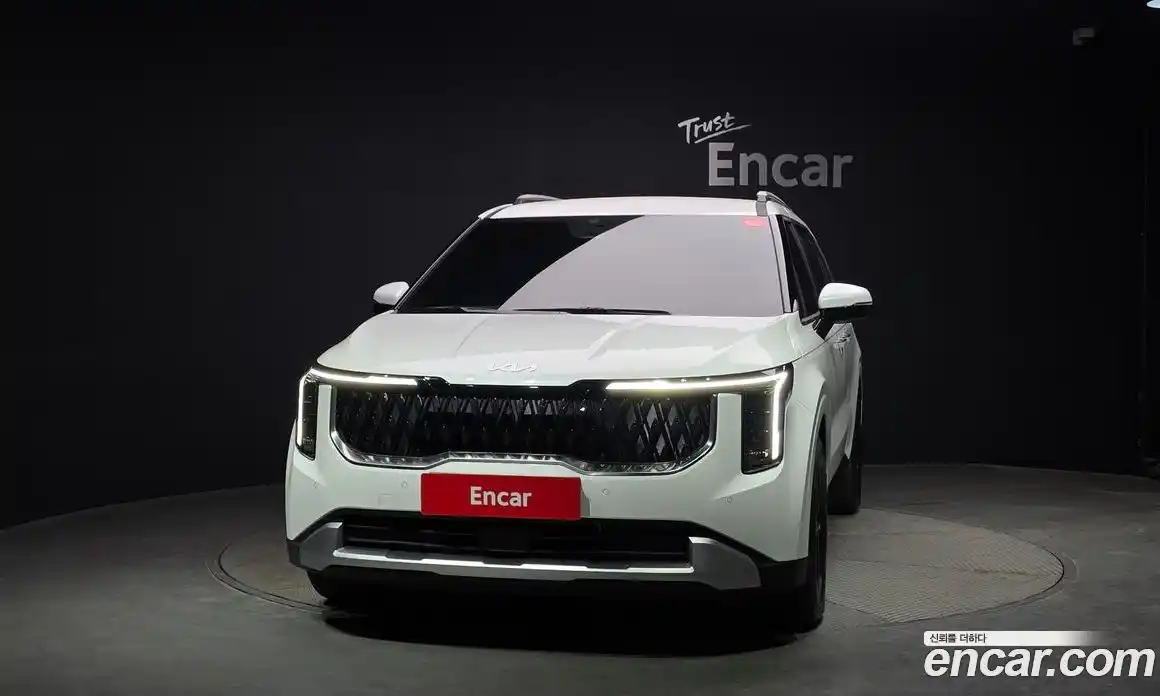 Kia Canival 2025 2.2 гидро в Москве № 1831523, фото 3