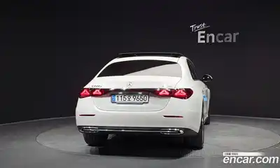 Mercedes-Benz E-Class 2024 2.0 гидро в Москве № 1833698, миниатюра 4