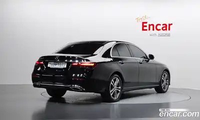 Mercedes-Benz E-Class 2023 2.0 гидро в Москве № 1833817, миниатюра 2