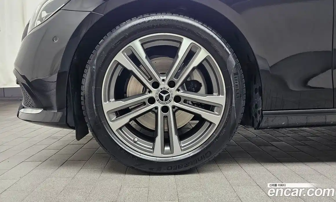 Mercedes-Benz E-Class 2023 2.0 гидро в Москве № 1833817, фото 5