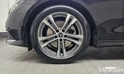 Mercedes-Benz E-Class 2023 2.0 гидро в Москве № 1833817, миниатюра 5