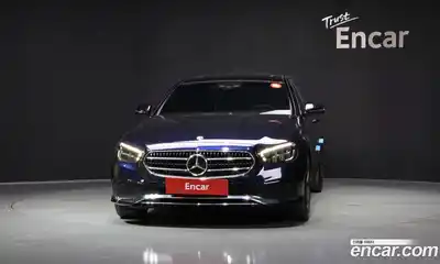 Mercedes-Benz E-Class 2022 2.0 гидро в Москве № 1833931, миниатюра 3