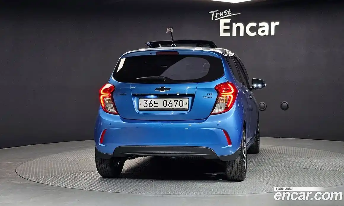 Chevrolet Spark 2016 1.0 гидро в Москве, фото 4