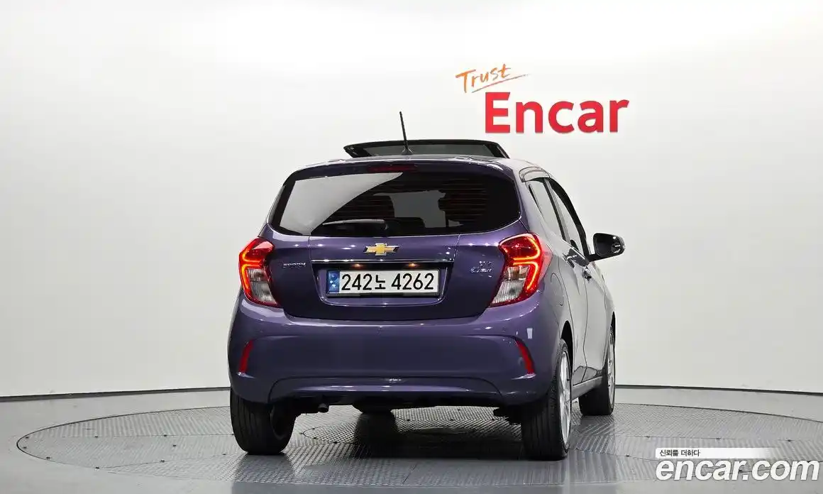 Chevrolet Spark 2016 1.0 гидро в Москве, фото 4