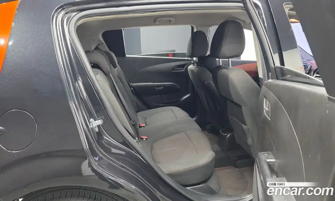 Chevrolet Aveo 2014 1.6 механика в Москве № 1834105, фото 11