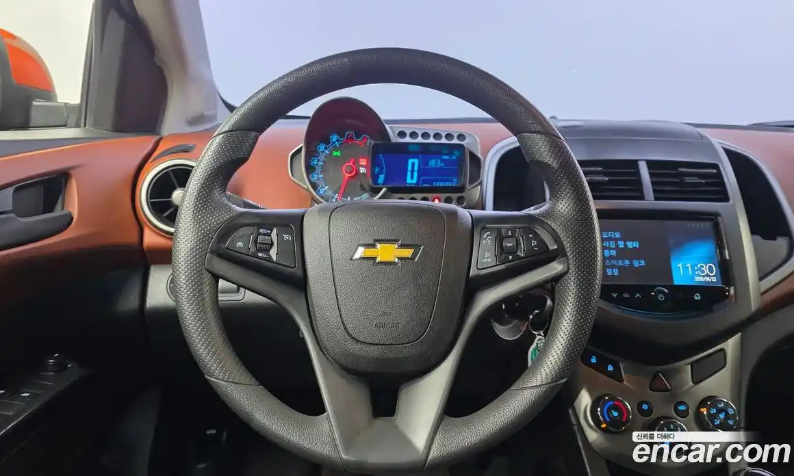 Chevrolet Aveo 2014 1.6 механика в Москве № 1834105, фото 15