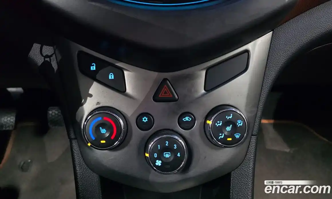Chevrolet Aveo 2014 1.6 механика в Москве № 1834105, фото 18
