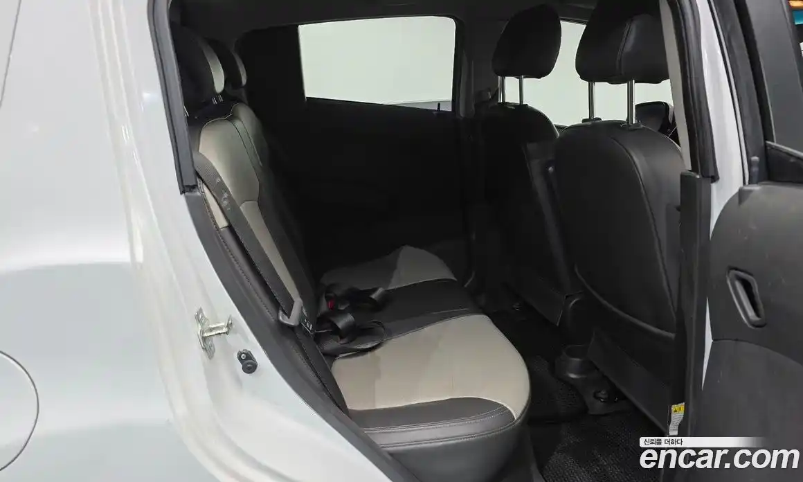Chevrolet Spark 2012 1.0 гидро в Москве № 1834261, фото 11