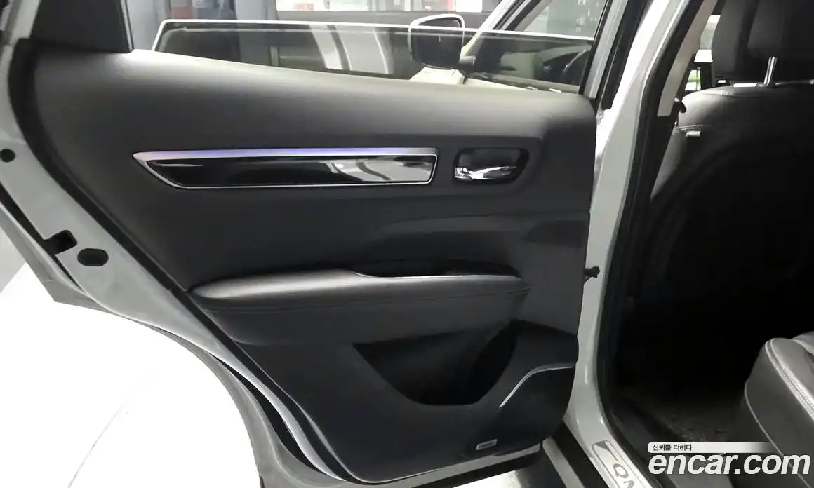 Renault QM6 2017 2.0 гидро в Москве № 1834635, фото 15