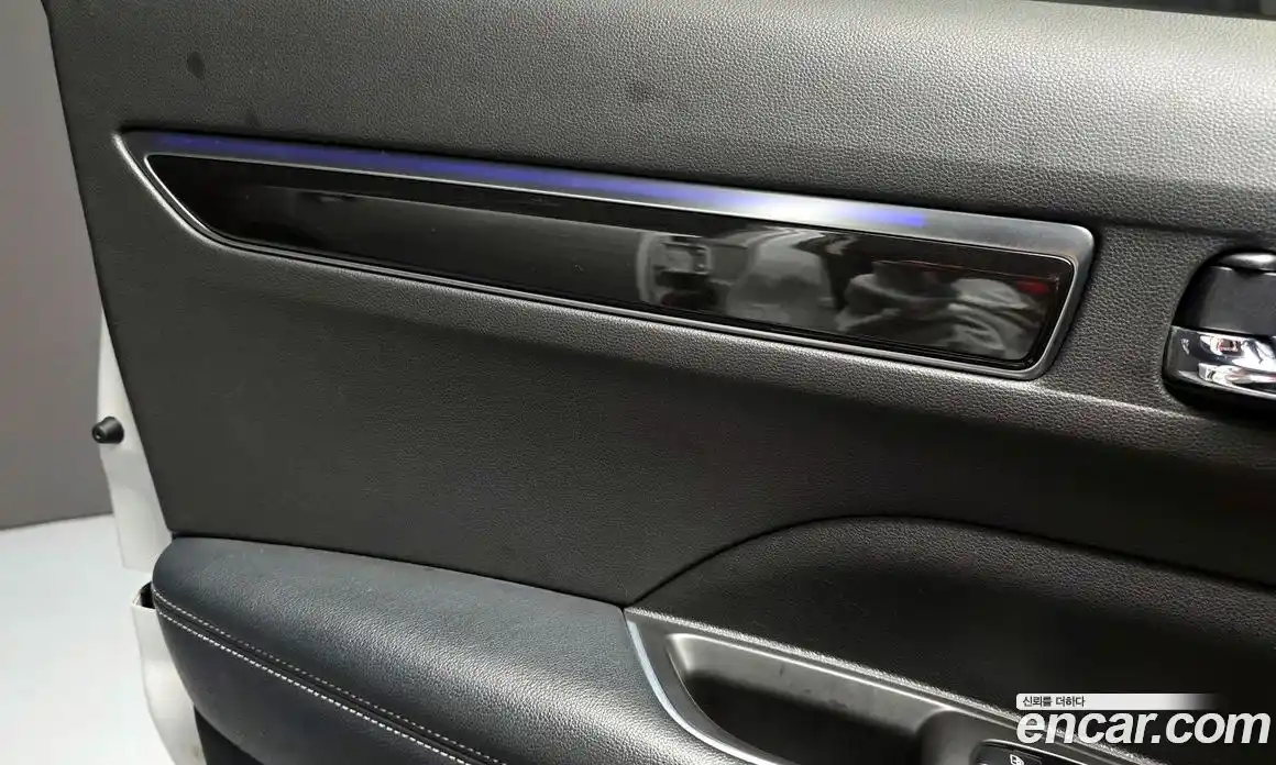 Renault QM6 2017 2.0 гидро в Москве № 1834635, фото 29