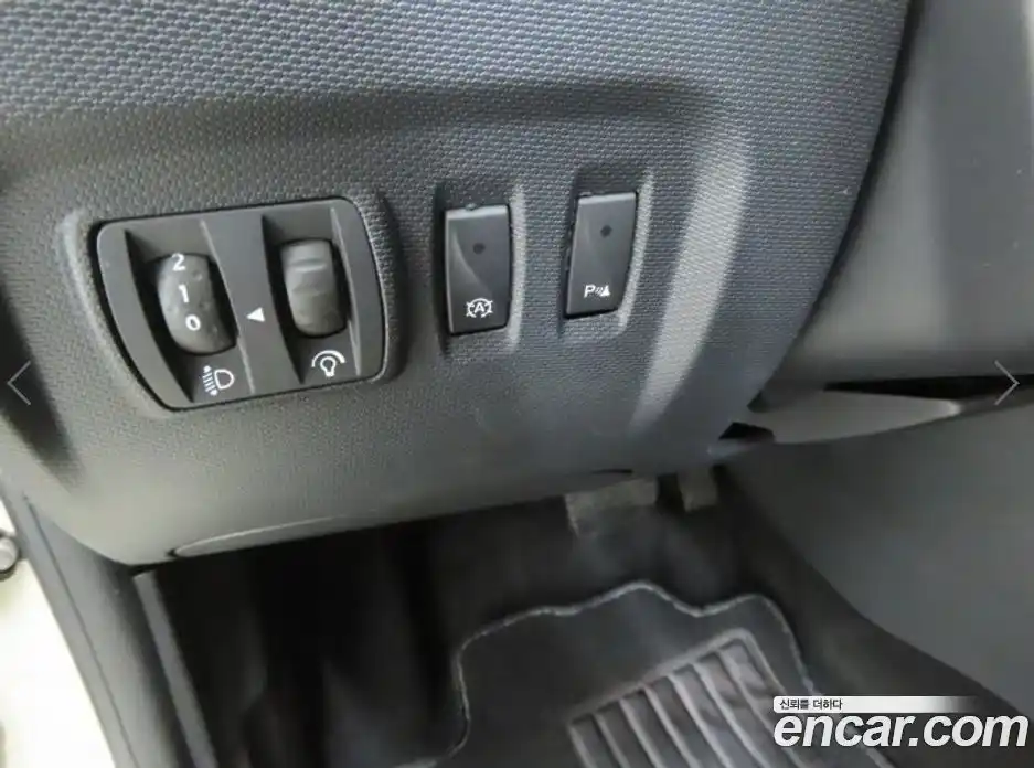 Renault QM3 2016 1.5 гидро в Москве № 1835135, фото 11