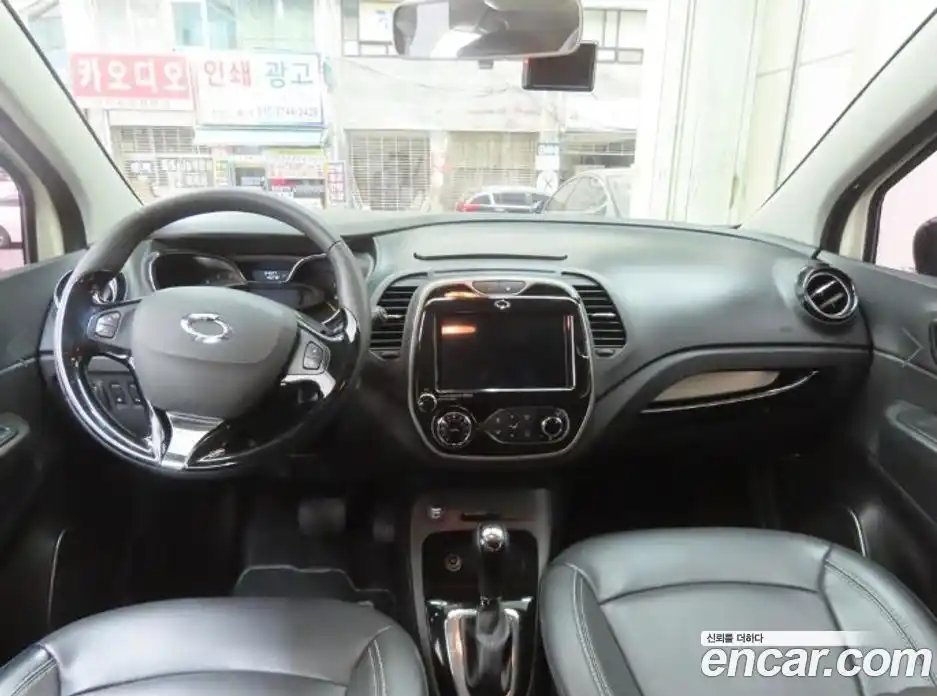 Renault QM3 2016 1.5 гидро в Москве № 1835135, фото 7