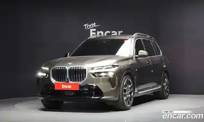 BMW X7, 2025
