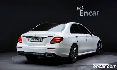 Mercedes-Benz E-Class 2019 2.0 гидро в Москве № 1835900, миниатюра 2